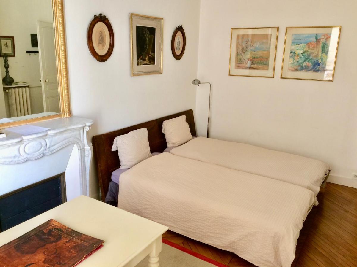 Charming bedroom Parijs Buitenkant foto